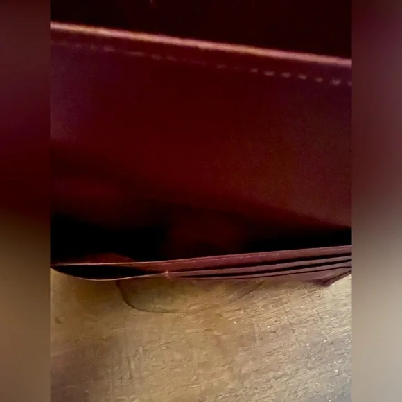 Cartier Mastline Long Kisslock Wallet in Leather (Bordeaux) - Picture 12 of 16